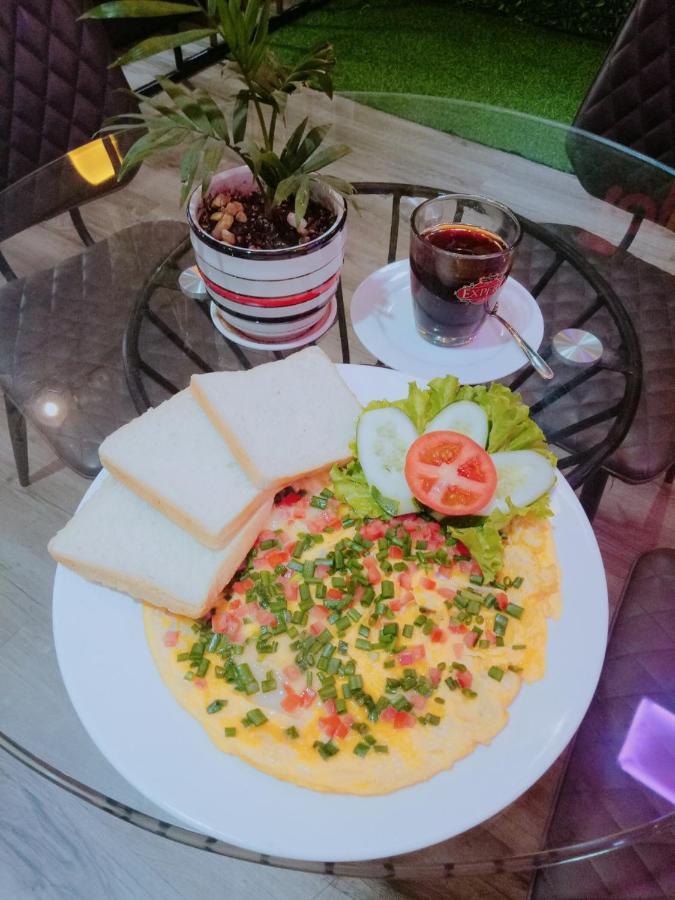 ホテルHoang Gia Minh カットバ島 エクステリア 写真